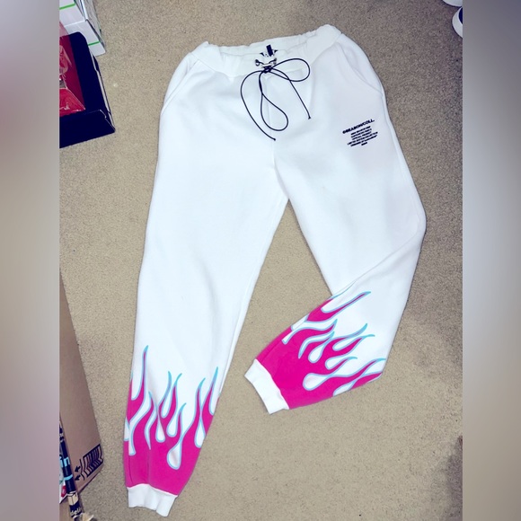 BoohooMAN Quavo Flame Print SweatSuit - Picture 10 of 16